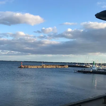 Port Rive Gauche Roseliere * Marseillan (Herault)