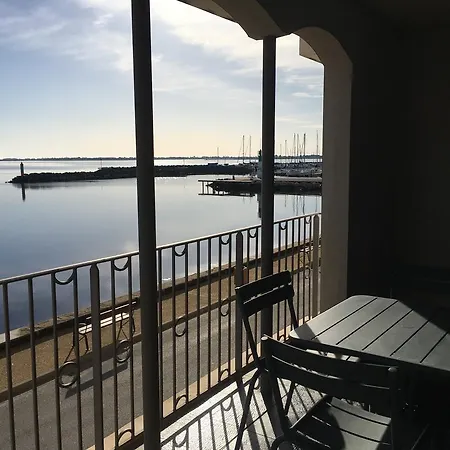 Port Rive Gauche Roseliere * Marseillan (Herault)